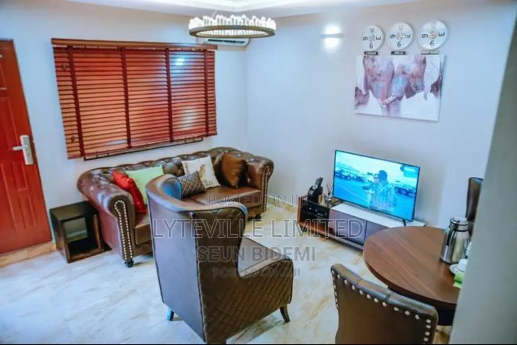 Luxurious 2-Bedroom, Sitting Area Compound in Mbora