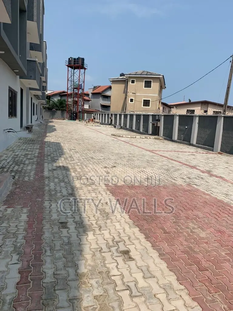 4bdrm Townhouse/Terrace in Igbo-efon for sale in Igbo-efon