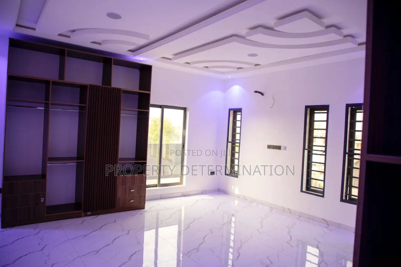 Furnished 4bdrm Duplex in Omole Phase 1 for sale in Omole Phase 1
