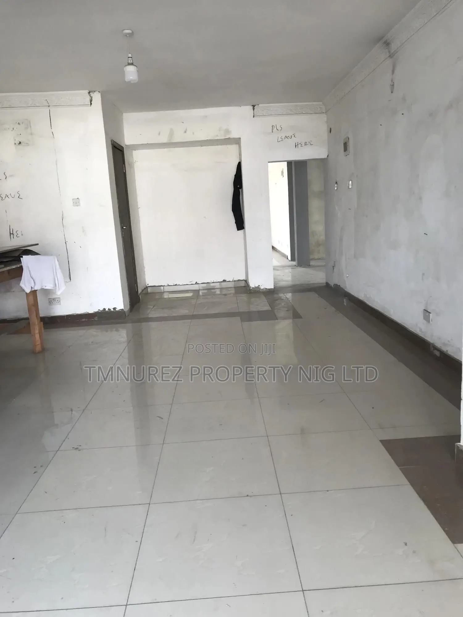 Shop 60sqm Lekki Phase1 at Very Good Location in Lekki Phase 1