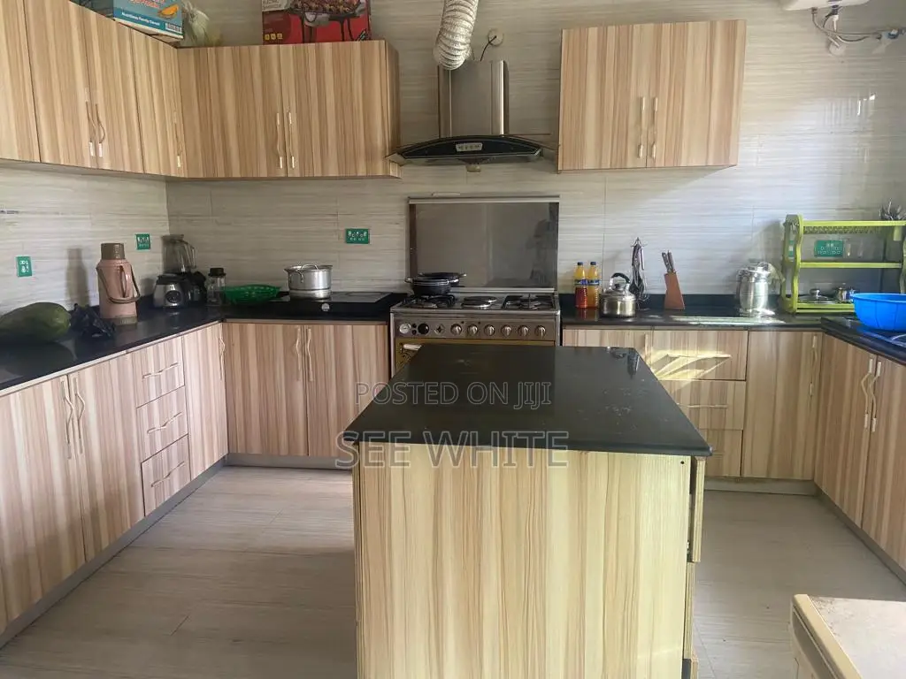 Furnished 7bdrm Duplex in Satellite Town for sale in Satellite Town
