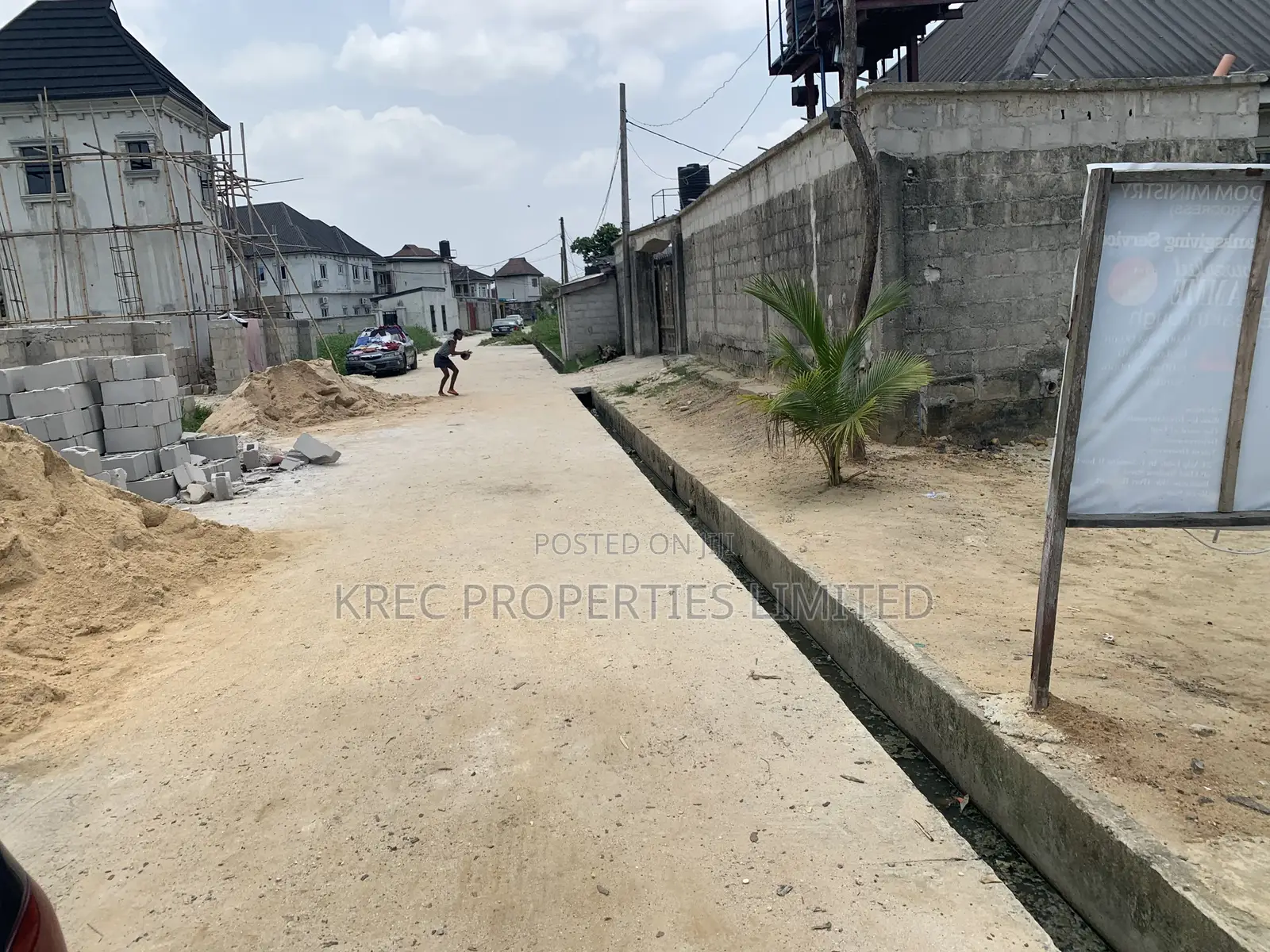 4bdrm Duplex in Eliozu Estate, Port-Harcourt for sale in Port-Harcourt