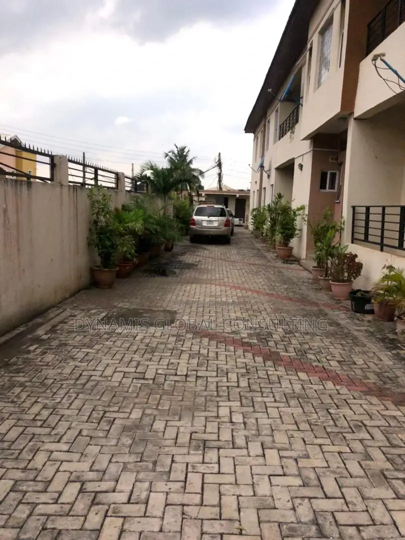 3bdrm Block of Flats in Harmony Zone Estate for sale in Magodo Isheri