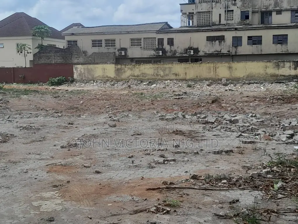 6 Plots of Land for Sale at IKEJA GRA in Ikeja