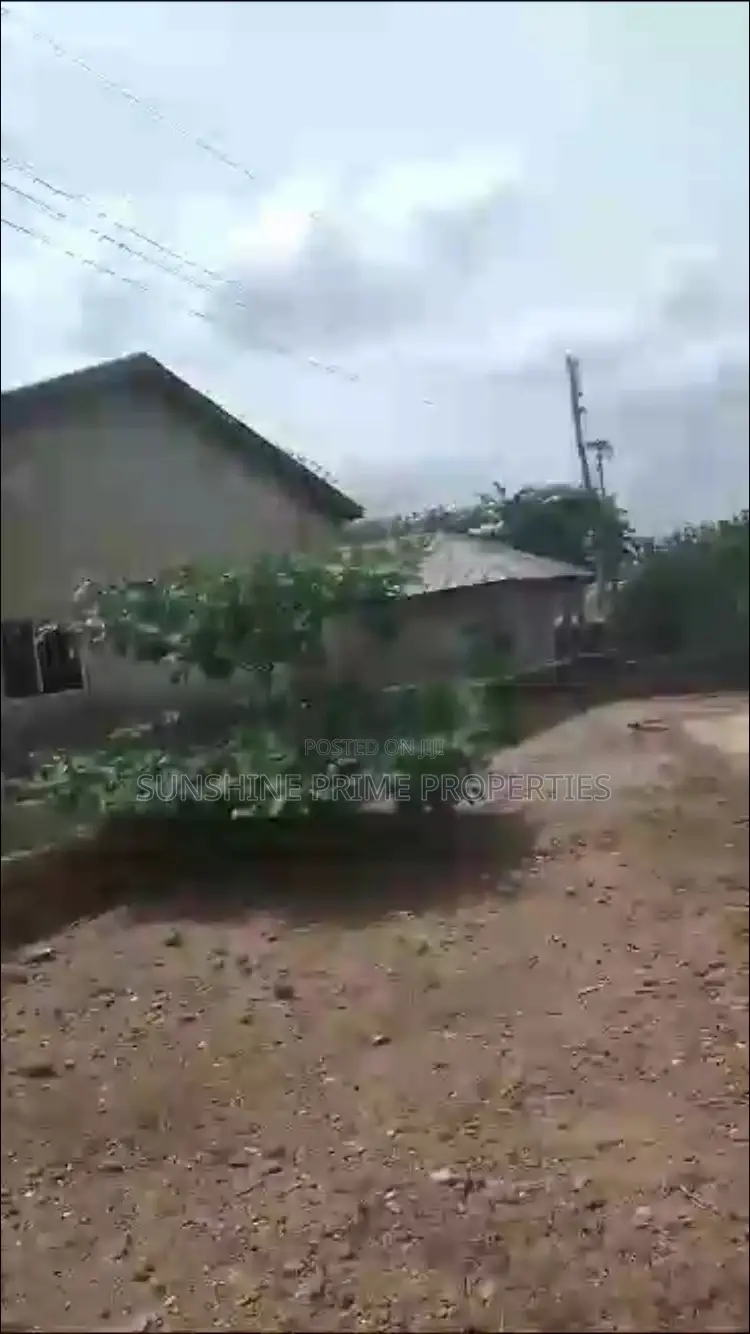 4bdrm Bungalow in Aule Rdat The Back, Akure for sale in Akure