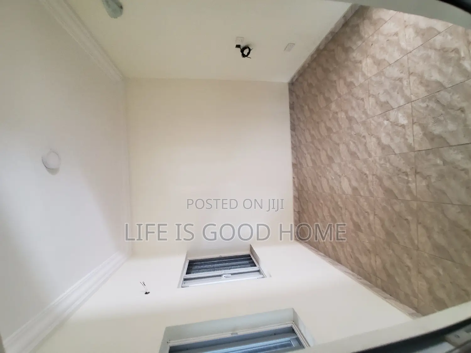 4bdrm Duplex in Oral Estate, Chevron for sale in Chevron