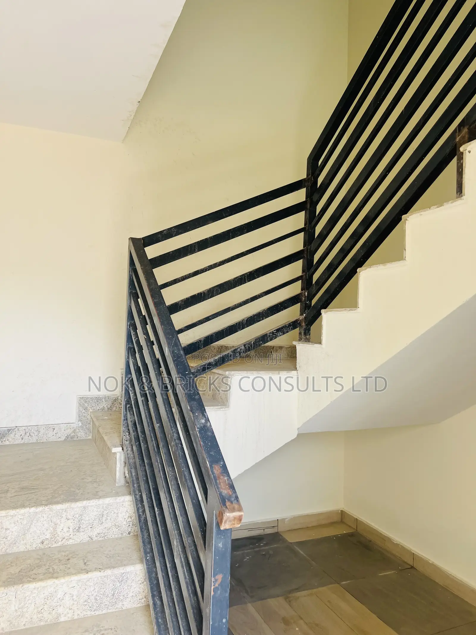 8bdrm Duplex in F01 Estate, Kubwa for sale in Kubwa