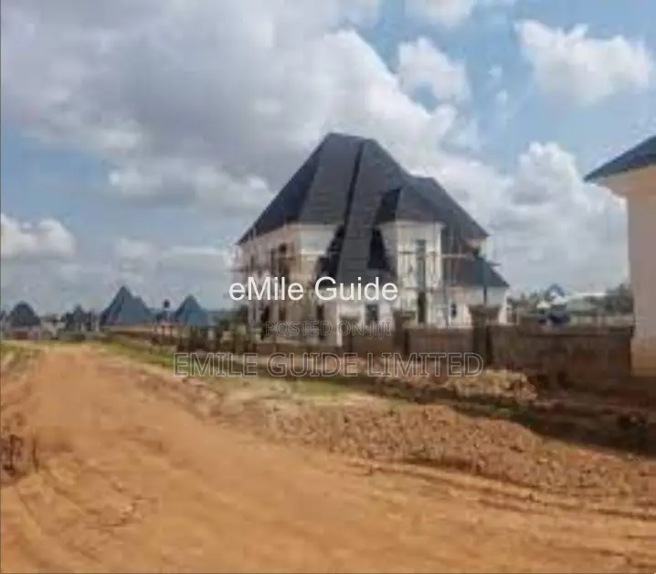 Land Behind Riverpark Estate Lugbe Airport Abuja Lugbe in Sabon Lugbe