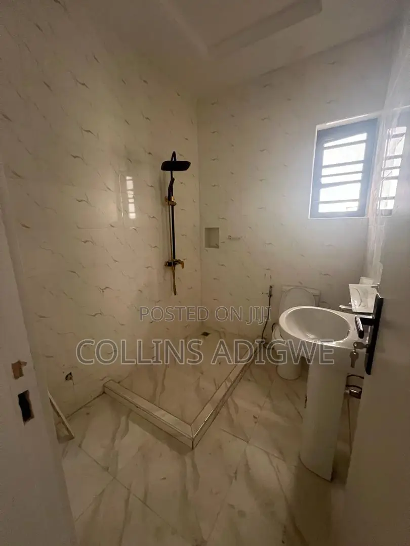 4bdrm Duplex in Behind Blenco for sale in Sangotedo