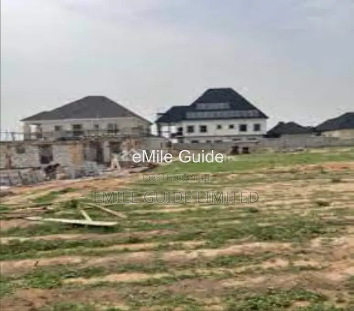 Beautiful 5 Bedroom Plot Behind Glory Dome, Dunamis Lugbe in Sabon Lugbe