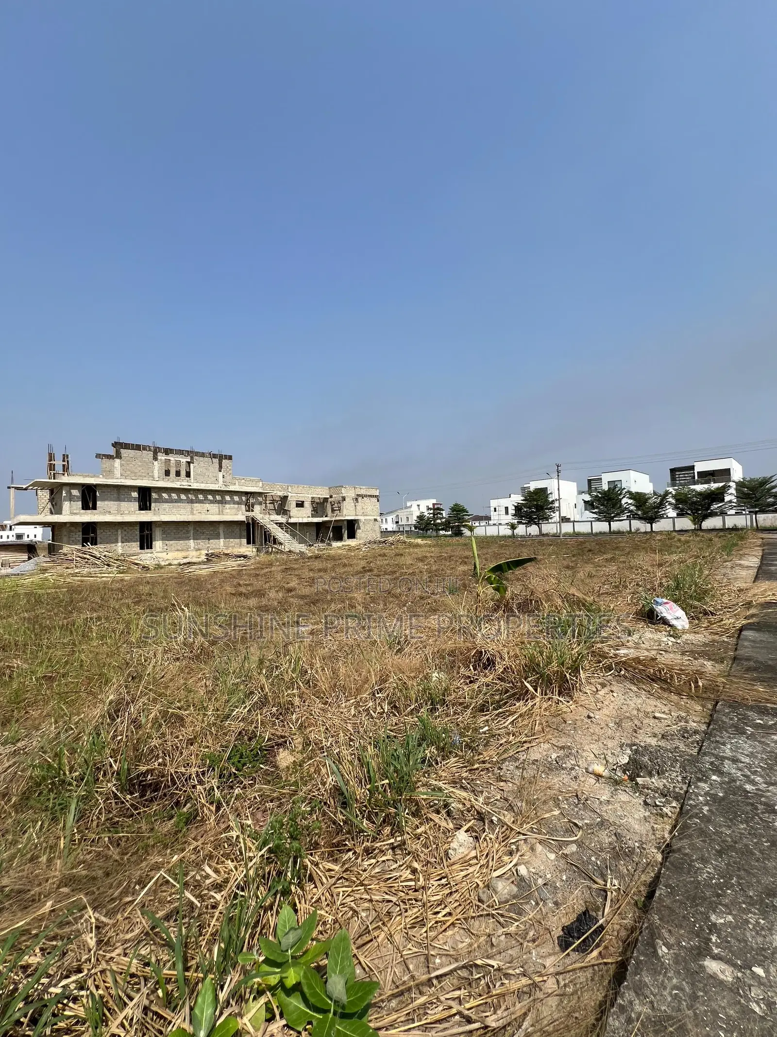 1000sqm Waterfront Land Available for Sale at Osapa, Lekki in Lekki