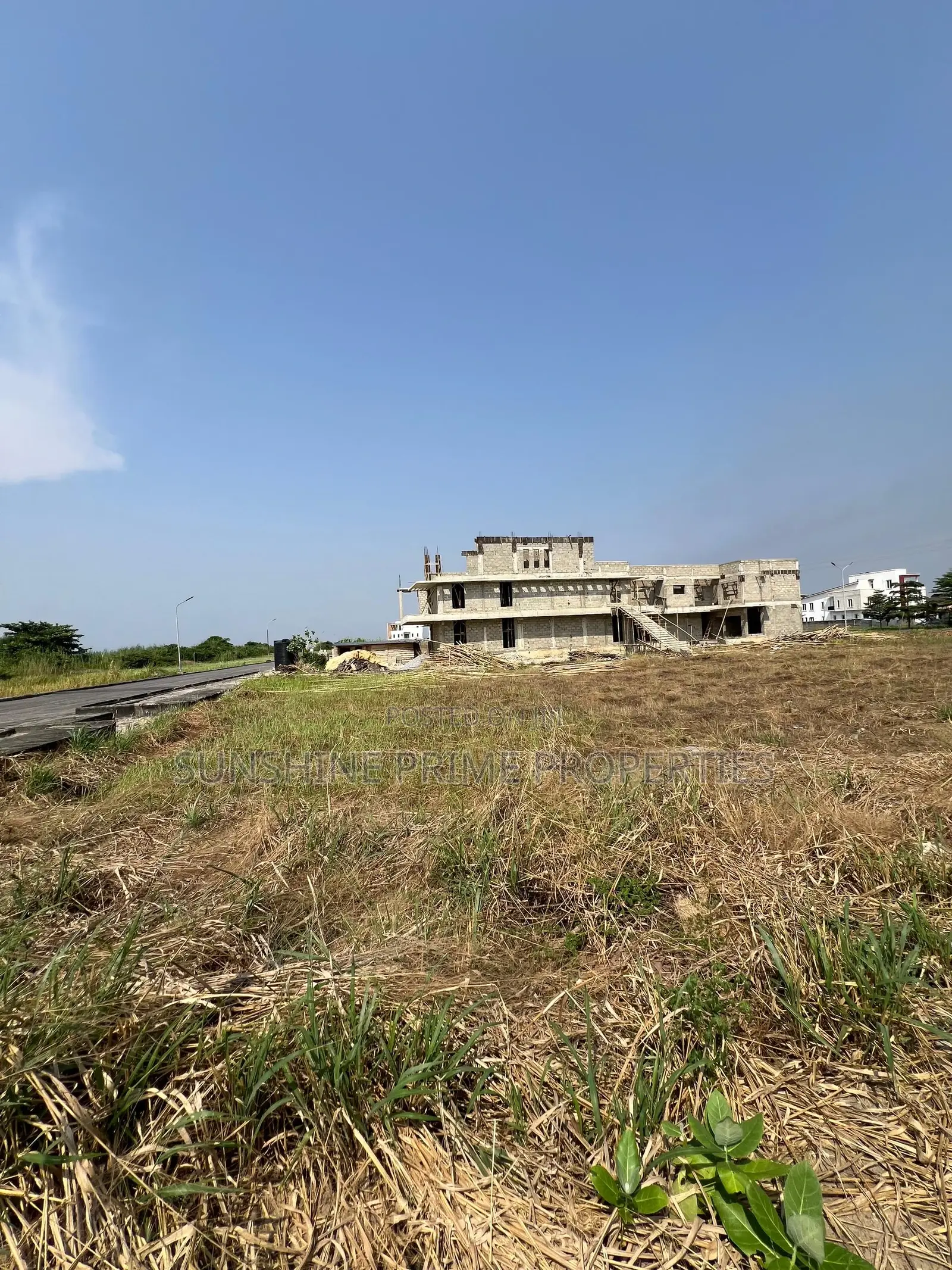1000sqm Waterfront Land Available for Sale at Osapa, Lekki in Lekki