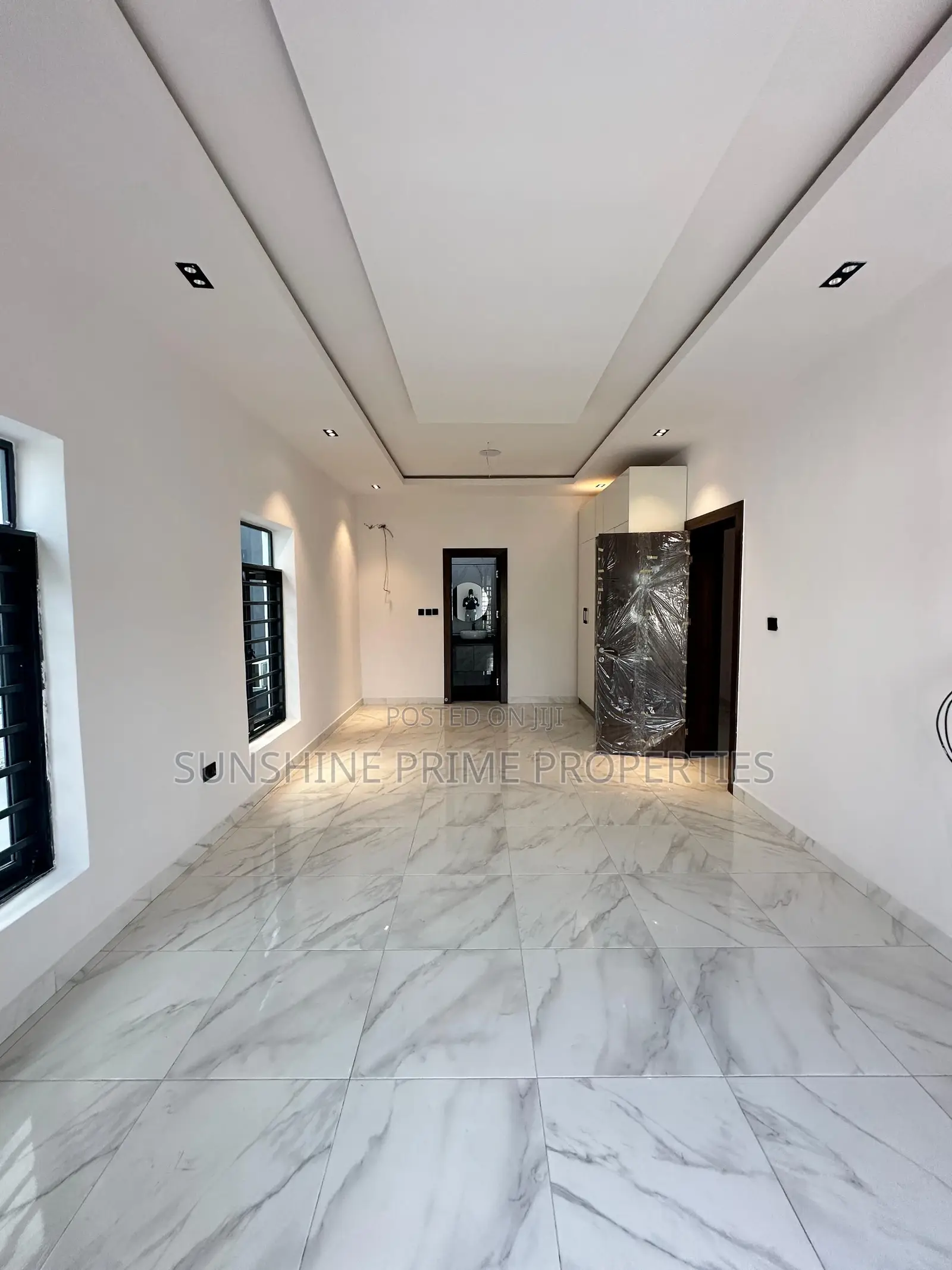 5bdrm Duplex in Lekki Phase for sale in Lekki