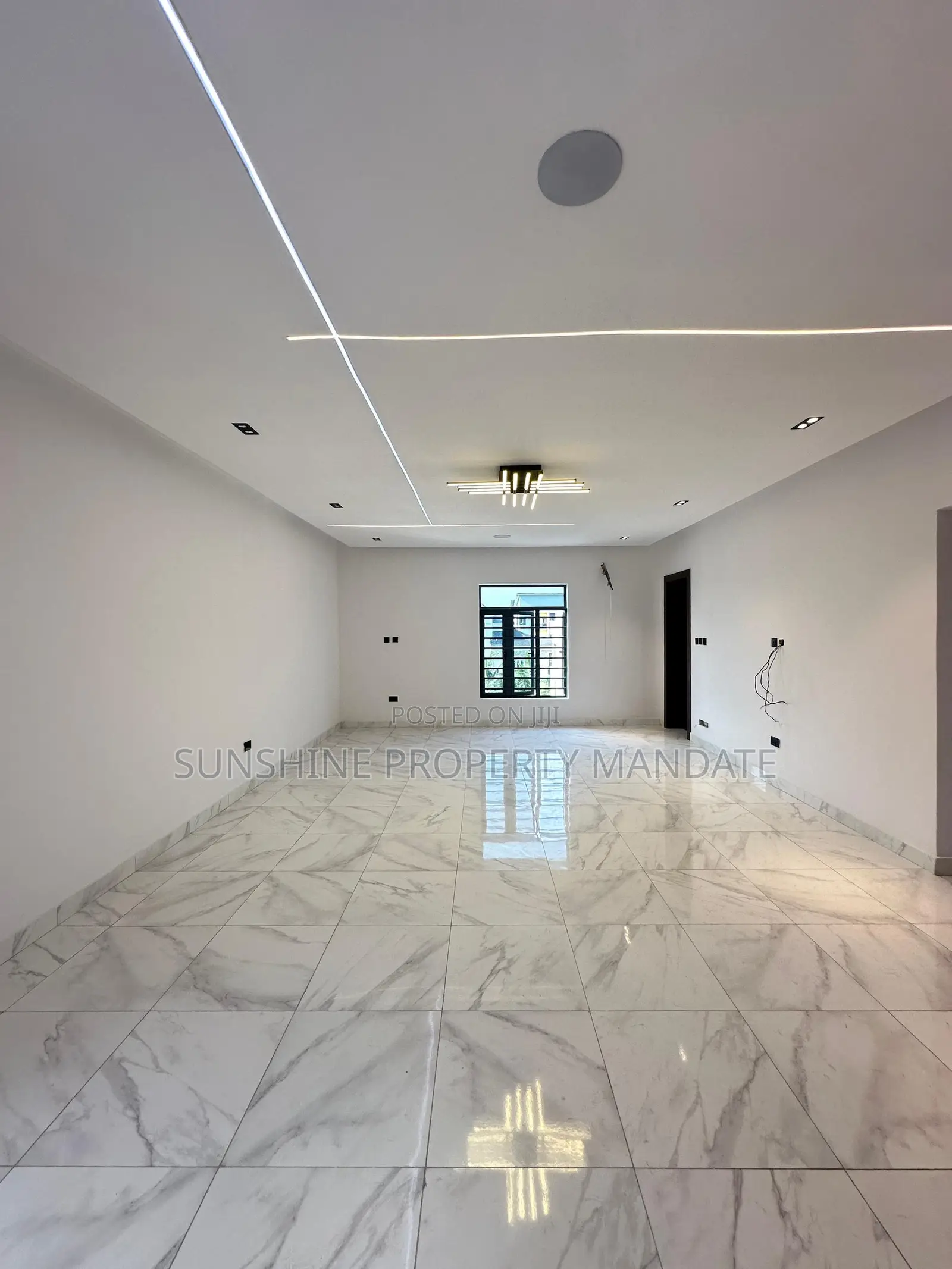 5bdrm Duplex in Lekki Phase for sale in Lekki