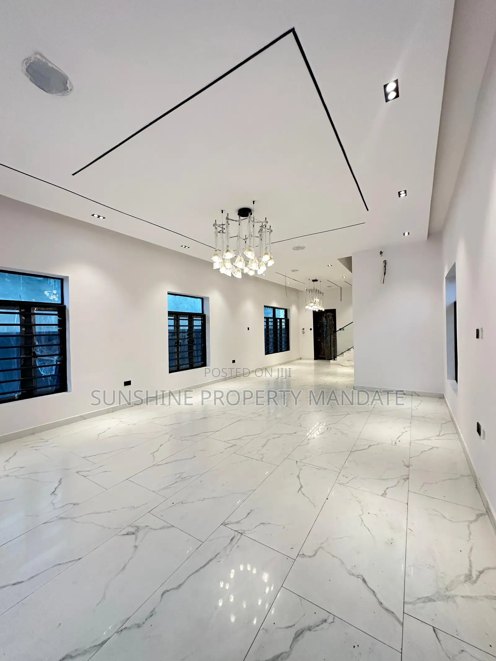 5bdrm Duplex in Lekki Phase for sale in Lekki
