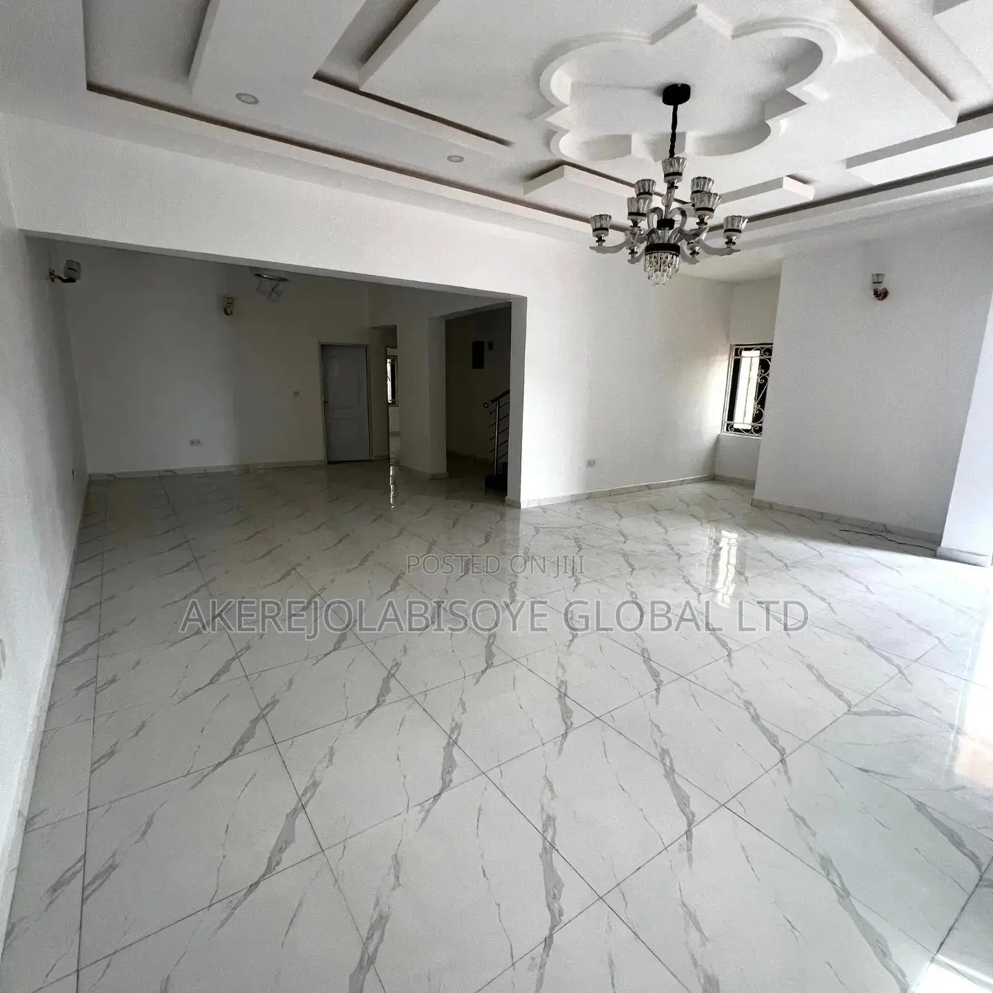 4bdrm Duplex in In An Estate for sale in Gwarinpa