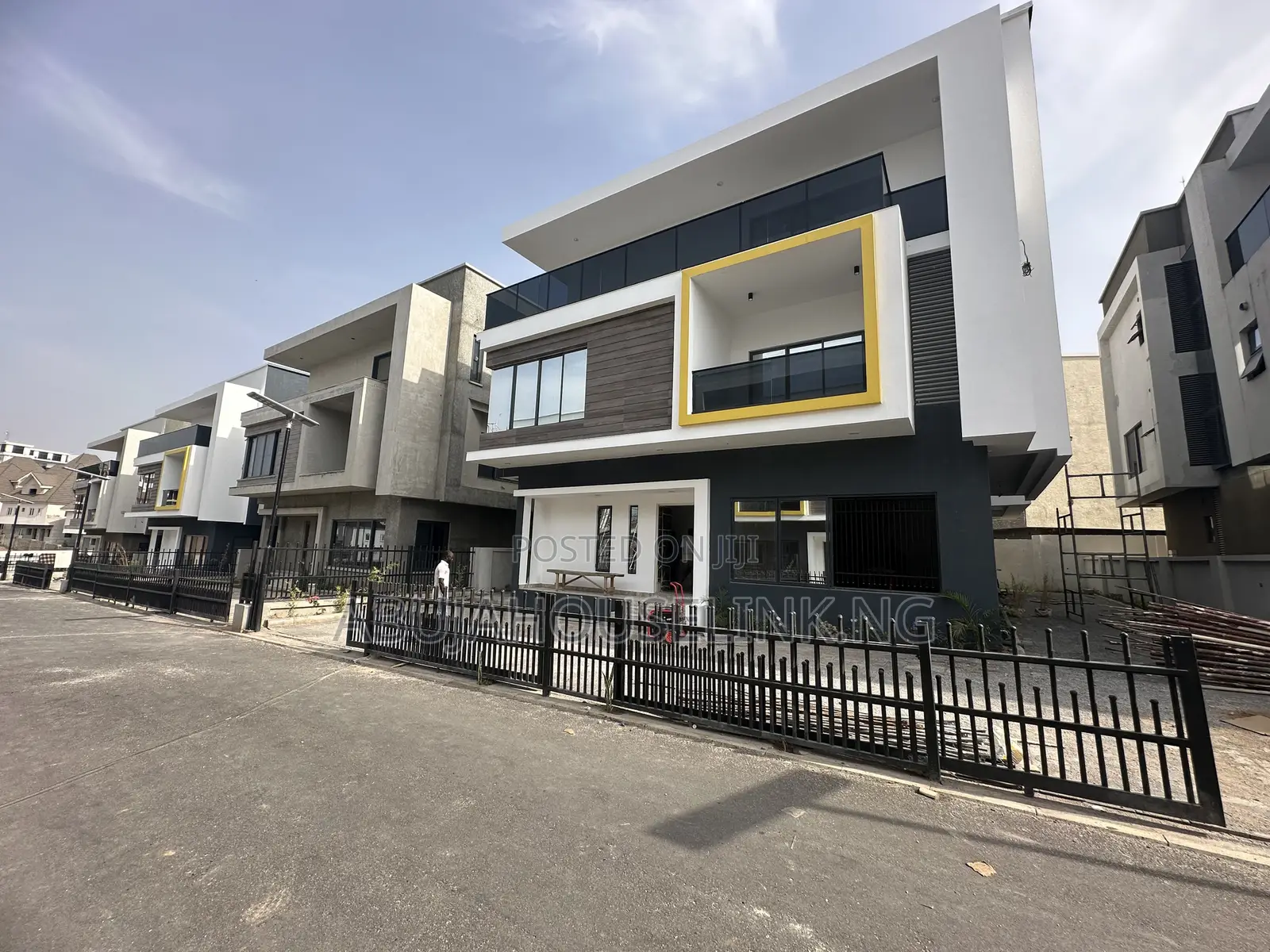 6bdrm Duplex in Guzape Abuja for sale in Guzape District