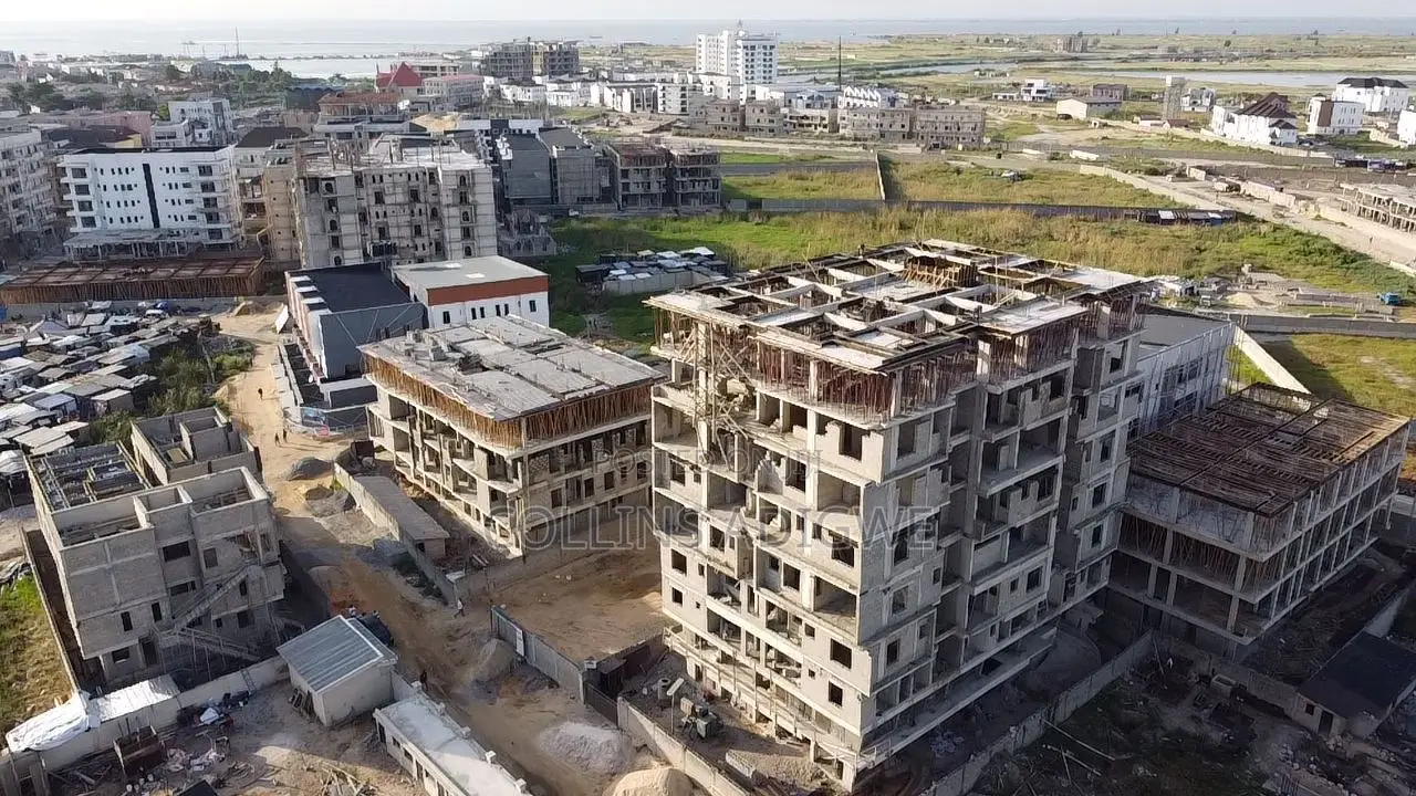 2bdrm Maisonette in Lekki Phase 1 for sale in Lekki Phase 1