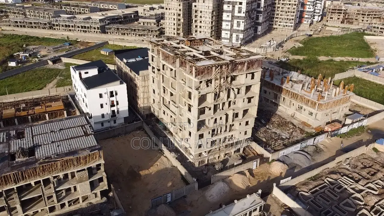 2bdrm Maisonette in Lekki Phase 1 for sale in Lekki Phase 1