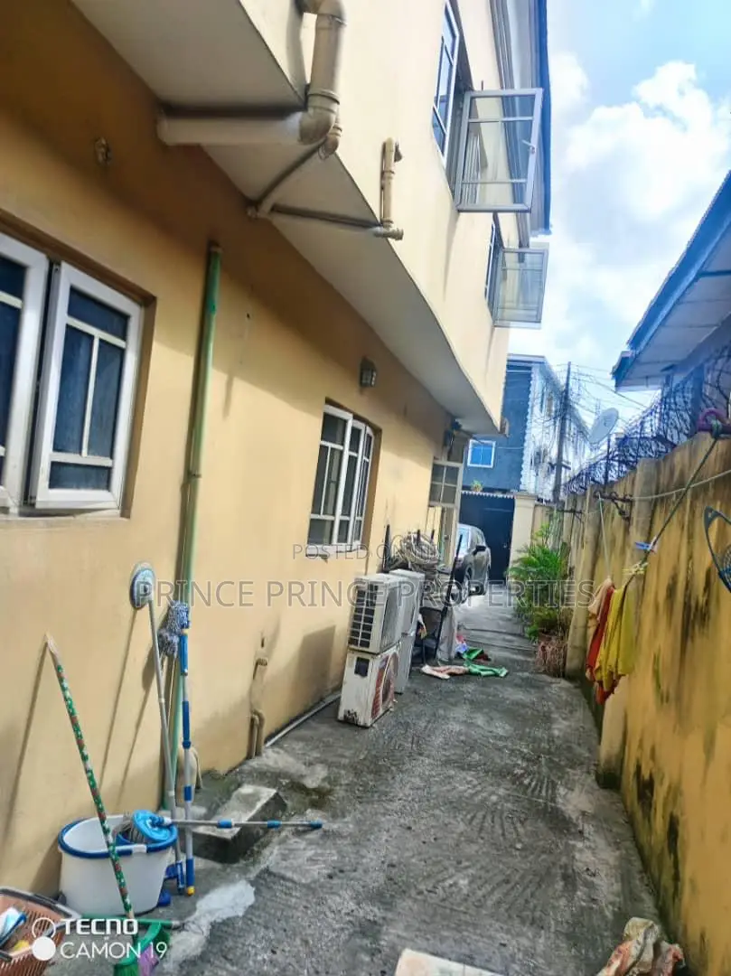 Furnished 5bdrm Duplex in Surulere for rent in Surulere