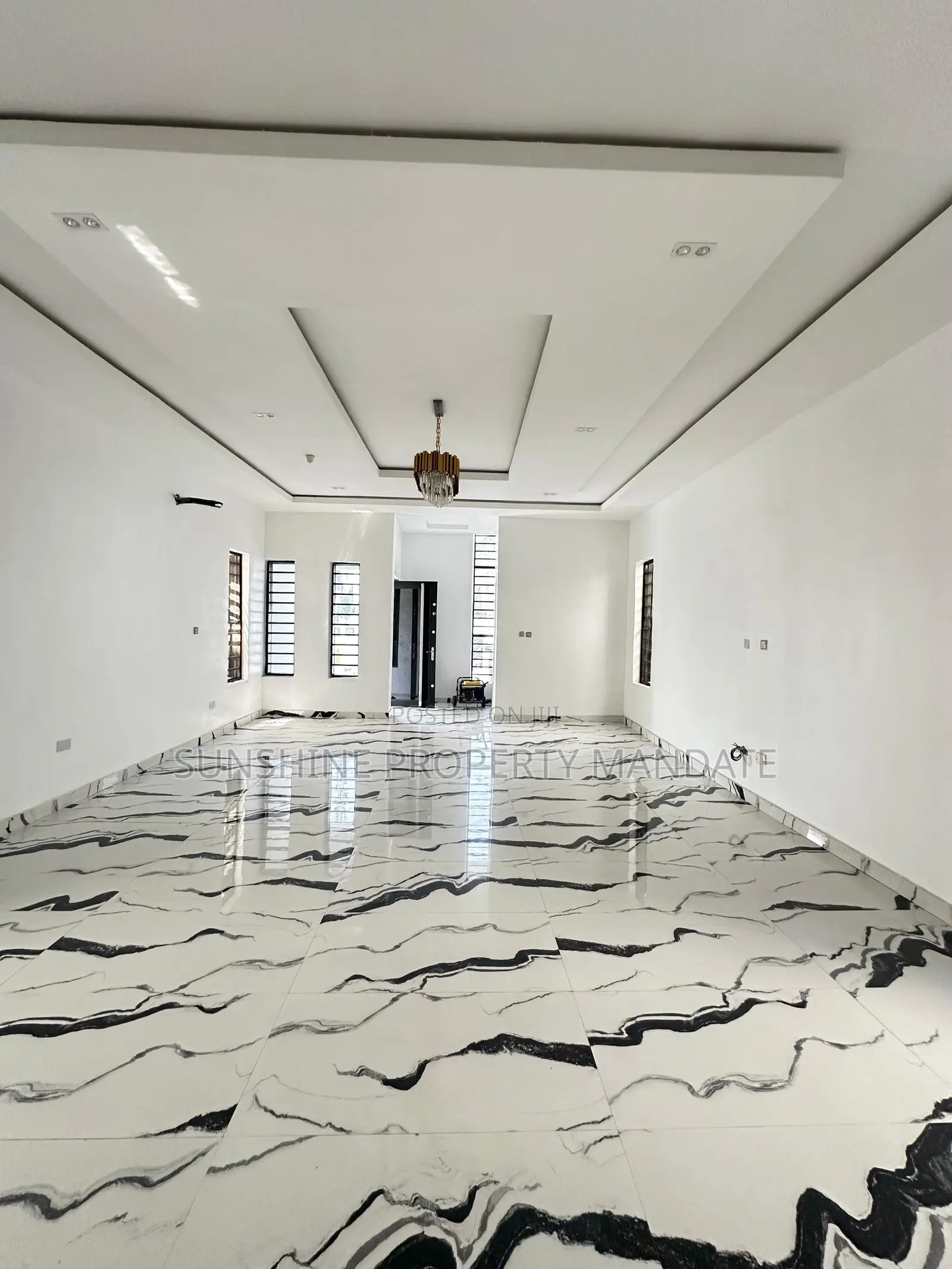 5bdrm Duplex in Ologolo Lekki for sale in Ologolo