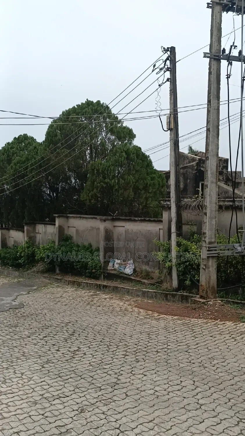 300sqm With Cofo in Isheri Magodo. in Magodo Isheri