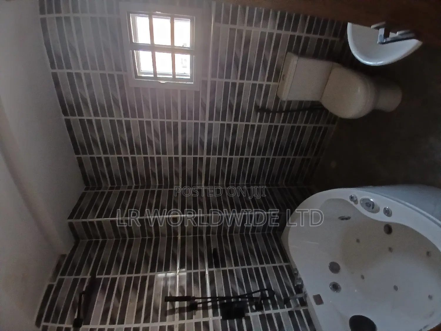 4bedroom Terrace Duplex in Lifecamp for Sale in Life Camp