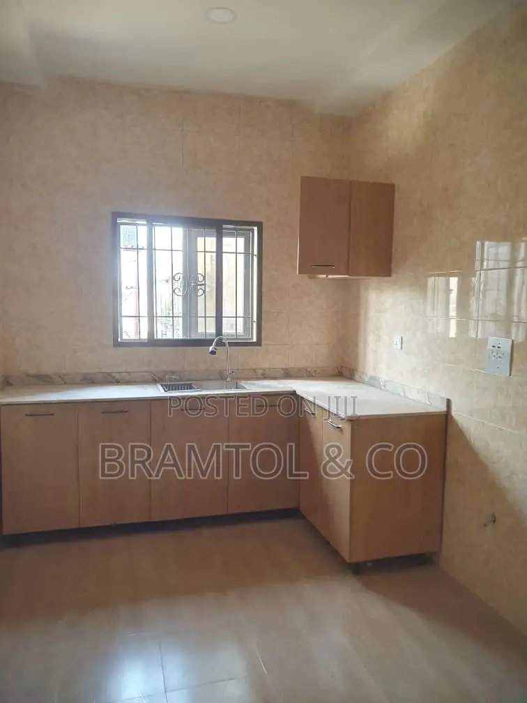 2bdrm Block of Flats in Sabon Lugbe for rent in Sabon Lugbe