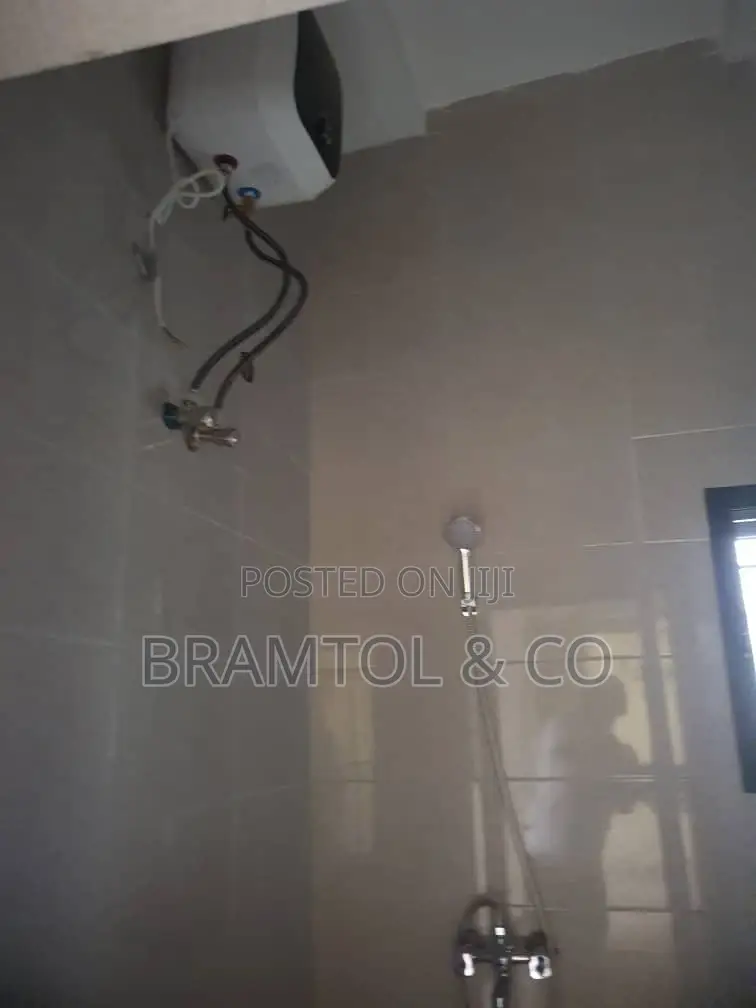 2bdrm Block of Flats in Sabon Lugbe for rent in Sabon Lugbe