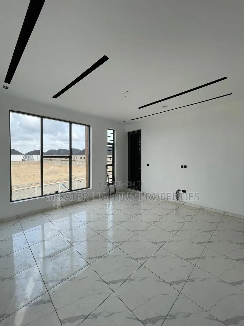 Furnished 5bdrm Duplex in Vgc, Lekki for sale in Lekki