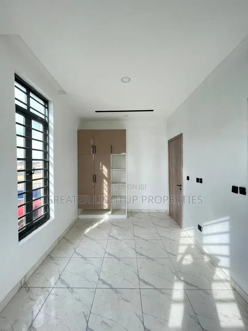Furnished 5bdrm Duplex in Vgc, Lekki for sale in Lekki