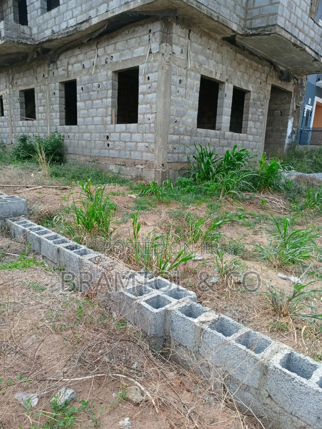 4bdrm Duplex in Gold City, Sabon Lugbe for sale in Sabon Lugbe