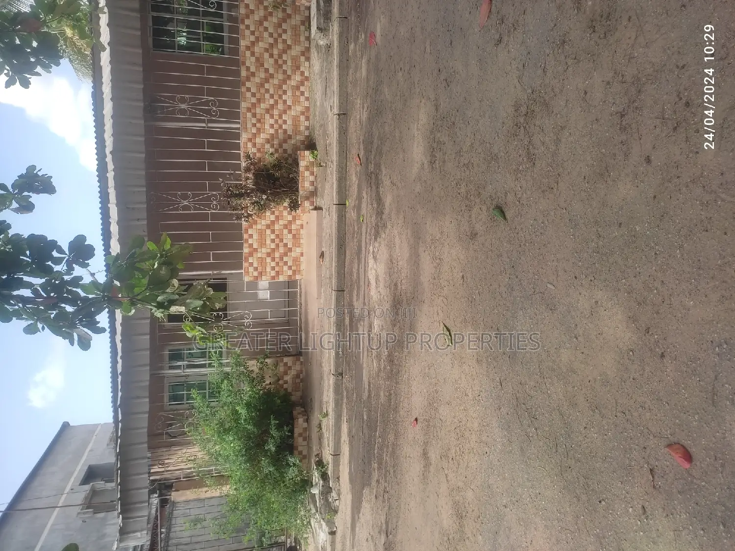Furnished 3bdrm Apartment in 5Th Avenue, Amuwo-Odofin for sale in Amuwo-Odofin