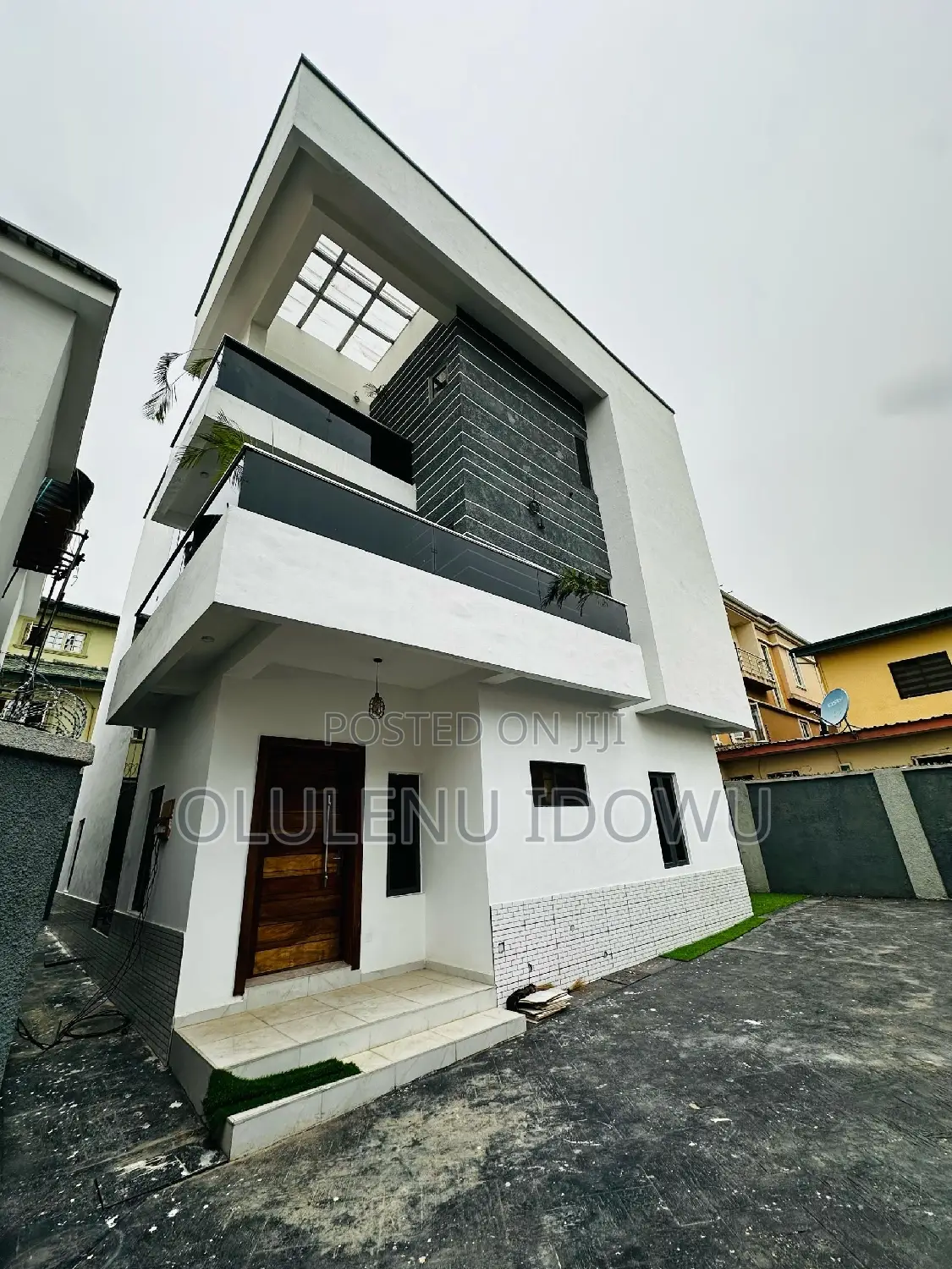 Furnished 5bdrm Duplex in Alimosho for sale in Alimosho