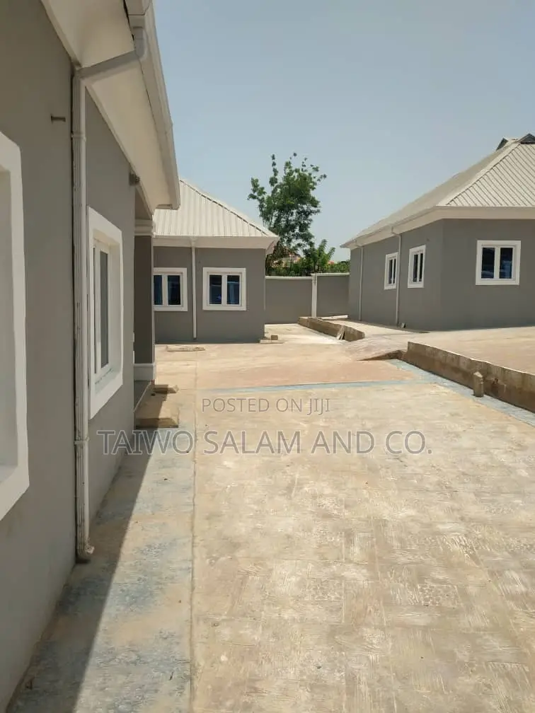 2bdrm Block of Flats in Jericho for sale in Jericho