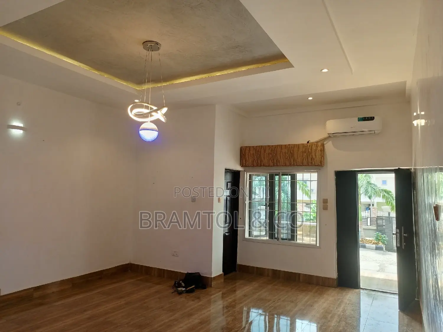 3bdrm Block of Flats in Wuye for rent in Wuye