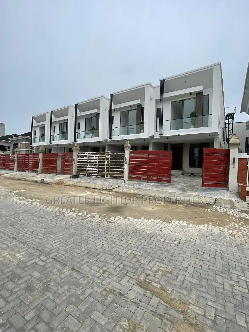 Furnished 4bdrm Duplex in Ikota Estate, Lekki for sale in Lekki