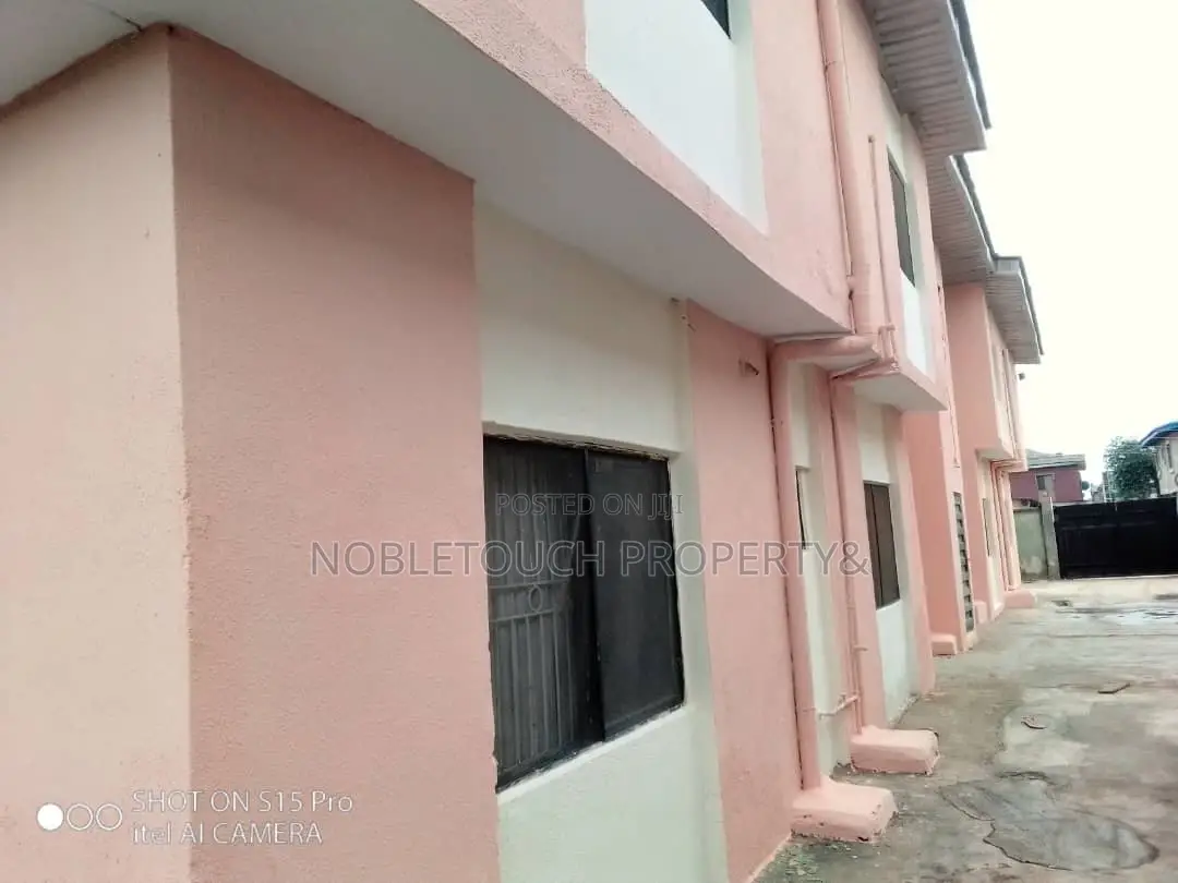 3bdrm Block of Flats in Ijegun Ikotun Lagos for sale in Ijegun