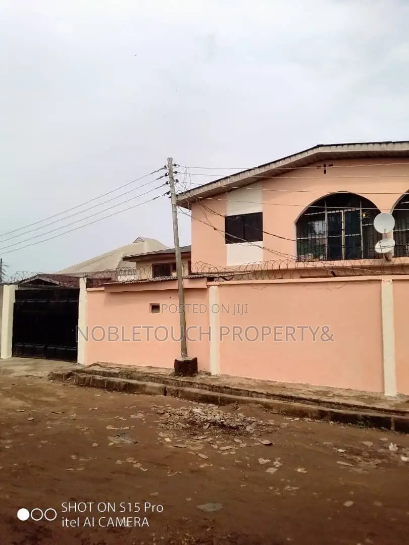 3bdrm Block of Flats in Ijegun Ikotun Lagos for sale in Ijegun