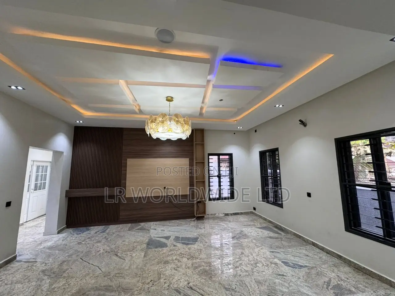 4bdrm Duplex in Idu Industrial for sale in Idu Industrial