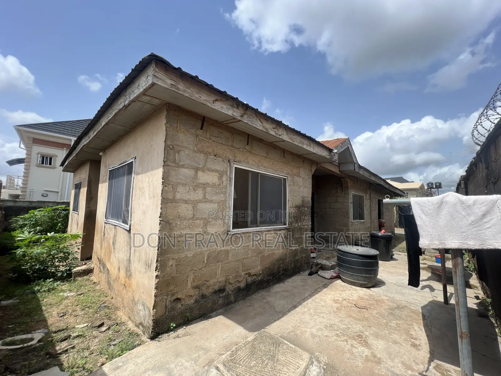 4bdrm Bungalow in Ile Tuntun Area, Idishin for sale in Idishin