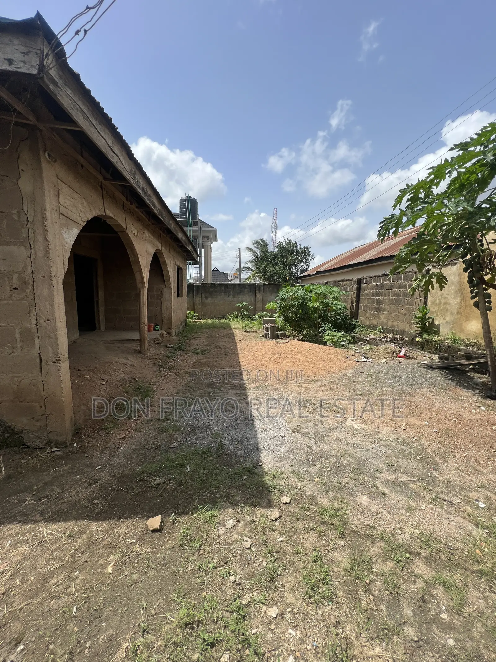 4bdrm Bungalow in Ile Tuntun Area, Idishin for sale in Idishin
