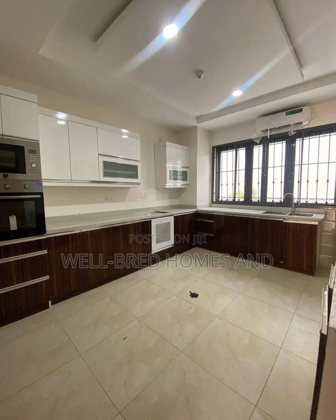 4bdrm Duplex in Banana for rent in Banana Island