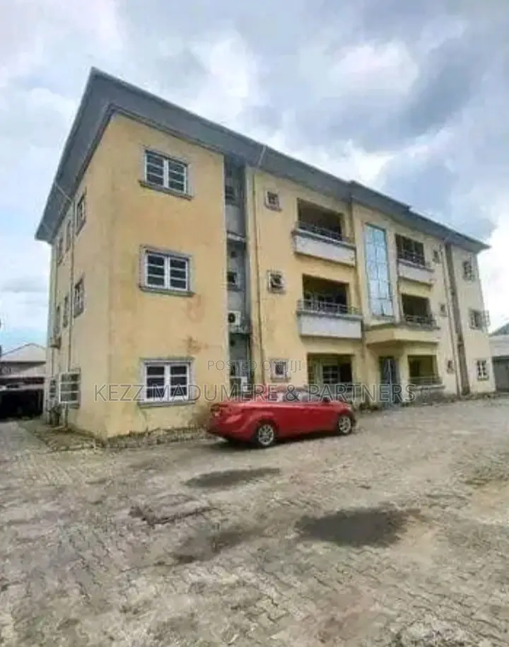 12bdrm Block of Flats in Woji , Port Harcourt for sale in Woji