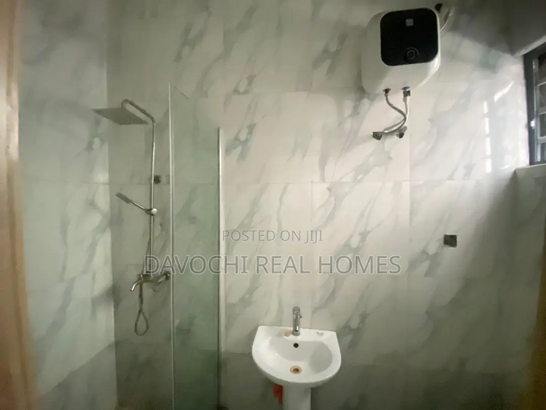 3bdrm Apartment in Chevron Alternative, Lekki for rent in Lekki