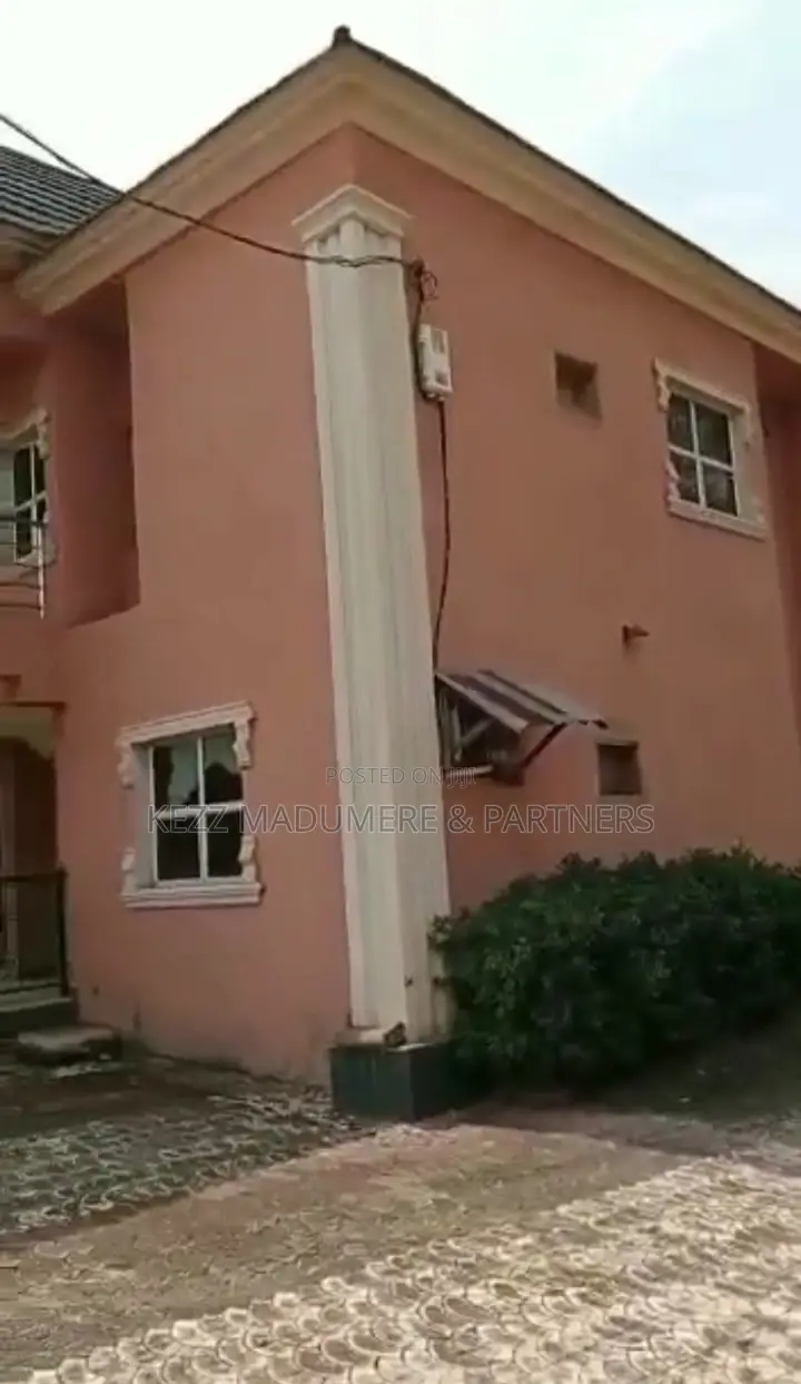7bdrm Duplex in Trade Fare , Golf for sale in Enugu