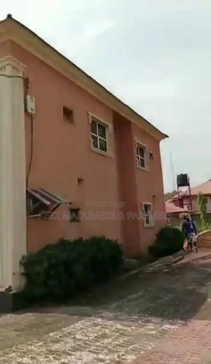 7bdrm Duplex in Trade Fare , Golf for sale in Enugu