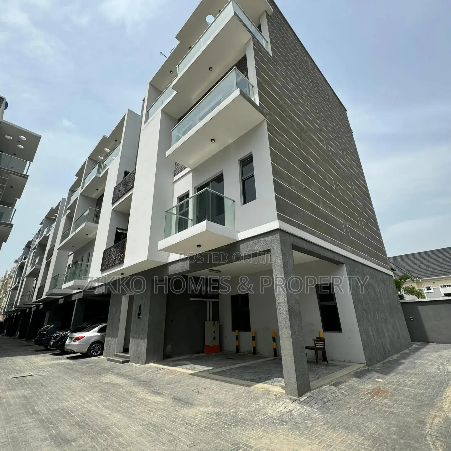 2bdrm Apartment in Lekki for sale in Lekki Phase 1
