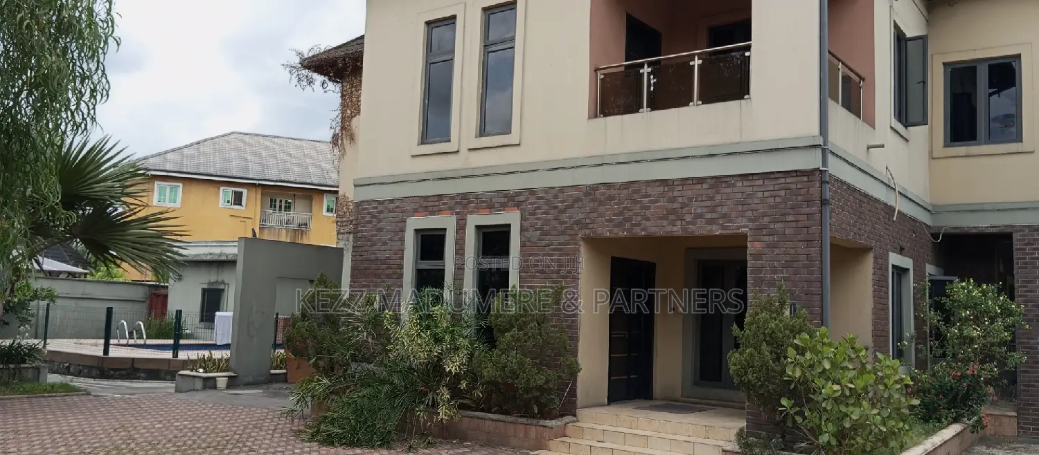 4bdrm Duplex in Rukpakurushi , for sale in Port-Harcourt