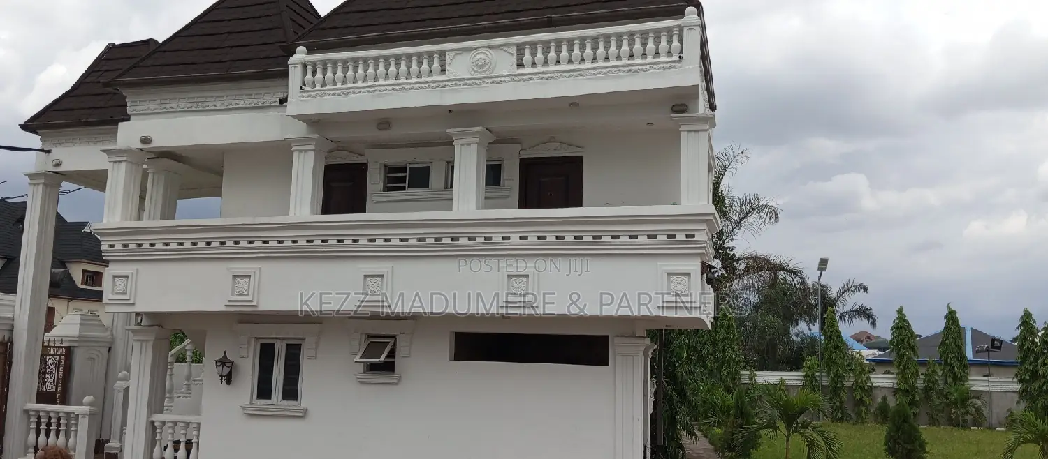 5bdrm Duplex in Off G.U.Aker Rd , for sale in Port-Harcourt